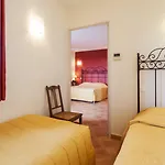 Hotell Restaurant Le Gardon - Pont Du Gard 3*
