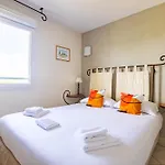 Hotell Restaurant Le Gardon - Pont Du Gard Collias