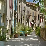 Hotel Restaurant Le Gardon - Pont Du Gard Collias