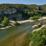 Hotel Restaurant Le Gardon - Pont Du Gard
