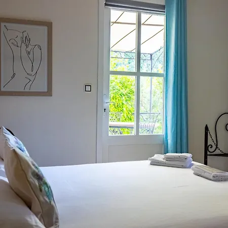 Restaurant Le Gardon - Pont Du Gard