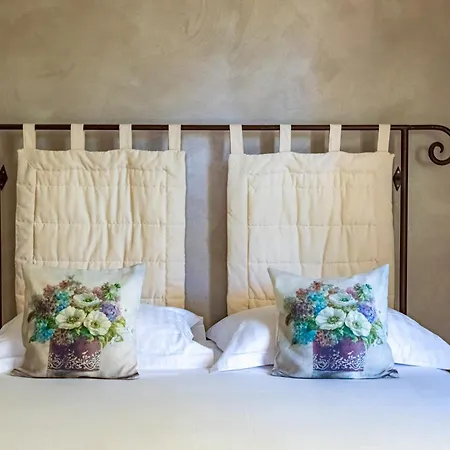 Hotel Restaurant Le Gardon - Pont Du Gard 3*