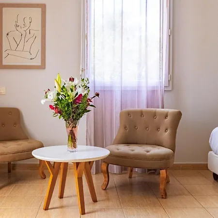 Hotel Restaurant Le Gardon - Pont Du Gard Collias