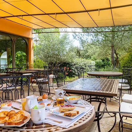 Restaurant Le Gardon - Pont Du Gard 호텔 콜리아스