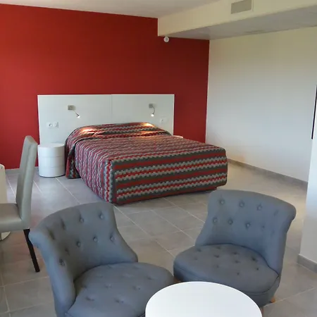 호텔 Restaurant Le Gardon - Pont Du Gard 3*