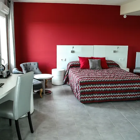 Restaurant Le Gardon - Pont Du Gard Collias