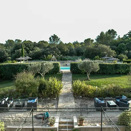 Hotel Restaurant Le Gardon - Pont Du Gard Collias