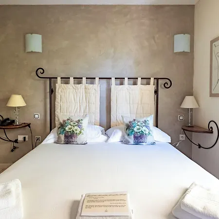 Hotel Logis Le Gardon Collias