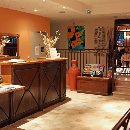 Restaurant Le Gardon - Pont Du Gard 3* Collias