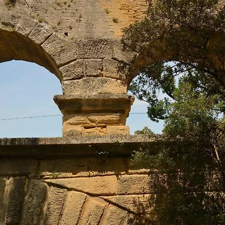 Restaurant Le Gardon - Pont Du Gard 3*